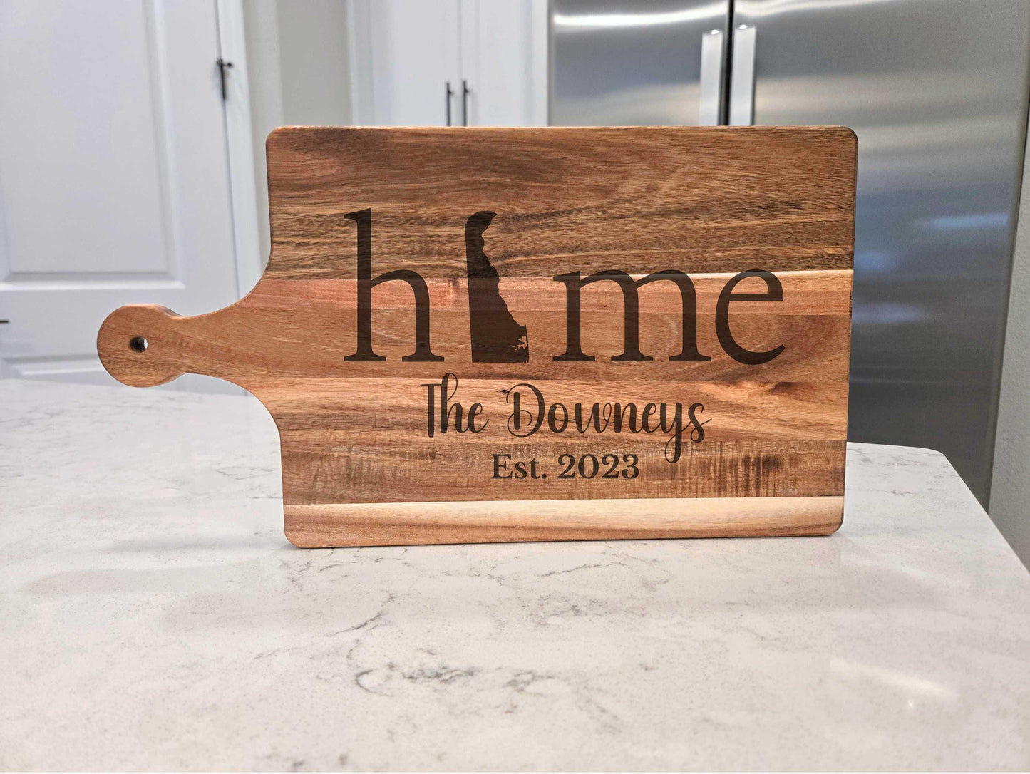 Deleware Home Egraved Handle Cutting Board